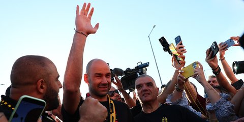 Ο Βασίλης Σπανούλης αποθεώνεται από τους φίλους του Άρη