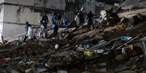 Έρευνες στα ερείπια κτιρίου μετά το διπλό σεισμό στη Βενεζουέλα