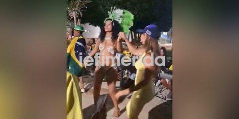 Με σάμπα και χορεύτριες πανηγύρισαν οι Βραζιλιάνοι στον Πειραιά