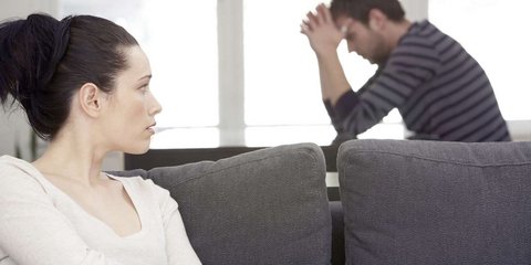 Η Gen Z βρήκε ακόμη έναν ακόμη όρο που κυριαρχεί στα κοινωνικά δίκτυα και στις εφαρμογές γνωριμιών: τις «χαμηλής δόνησης» ή «low vibrational» σχέσεις / ALAMY