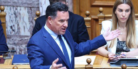 Ο υπουργός Υγείας, Άδωνις Γεωργιάδης στη Βουλή 