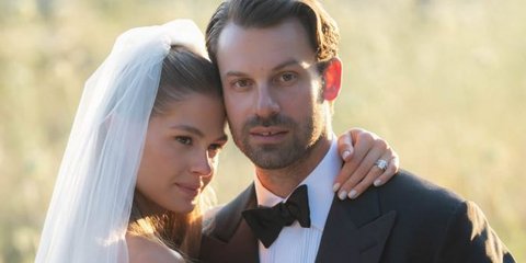 γάμο της Αμαλίας Κωστοπούλου με τον Τζέικ Μέντγουελ