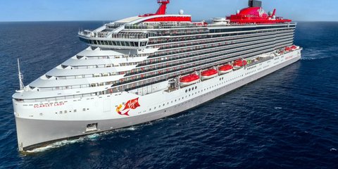 Το Scarlet Lady της Virgin Voyages 