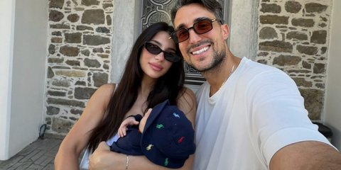 Η Μαριαλένα Ρουμελιώτη και ο Σάκης Κατσούλης γιόρτασαν τις 40 μέρες του γιου τους με μια ξεχωριστή ανάρτηση