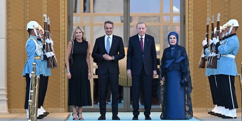 Τα ζεύγη Μητσοτάκη και Ερντογάν στην Άγκυρα