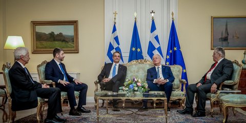 Η συνάντηση των πολιτικών αρχηγών στο Προεδρικό Μέγαρο