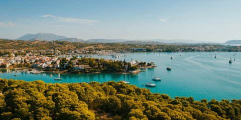 Πόρτο Χέλι: Η ανάδυση ενός παγκόσμιου προορισμού «ήσυχης» πολυτέλειας με επενδύσεις άνω του 1 δισ. ευρώ