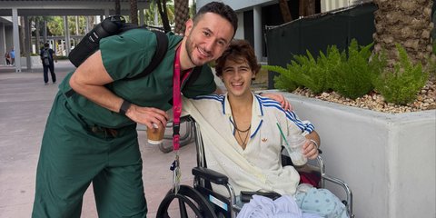 Σταύρος Φλώρος: Χαμογελά μέσα από το κέντρο αποκατάστασης στο Μαϊάμι μετά τον ακρωτηριασμό του ποδιού του