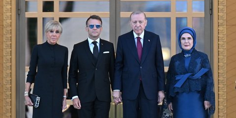 Ζεύγος Μακρόν και ζεύγος Ερντογάν στο Λευκό Παλάτι