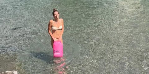 Στον ποταμό Άαρ επέλεξε να δροσιστεί η Αναστασία Παντούση