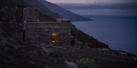 Κι όμως, υπάρχει ξενοδοχείο που δέχεται κρατήσεις μόνο με γράμμα -Η μοναδική αρχιτεκτονική του εντυπωσιάζει