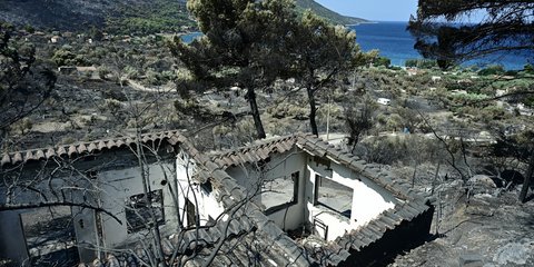 Residents Return to Charred Homes as Greek Wildfire Enters Fifth Day