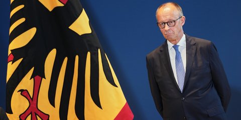 «Βράζει» η Γερμανία: Σενάρια αποπομπής του καγκελάριου Μερτς το φθινόπωρο, πριν καν κλείσει δύο χρόνια στην εξουσία