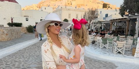 Η Πάρις Χίλτον με τα παιδιά της κάνουν διακοπές στα ελληνικά νησιά και τα αποθεώνει: «Η καλύτερη ζωή μας στην Ελλάδα», δείτε φωτό
