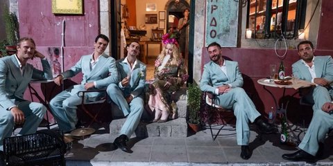 Η Μαντόνα ανέβασε φωτογραφίες από τα γενέθλιά της στην Κέρκυρα: «Φάτε, προσευχηθείτε, αγαπήστε, πιείτε, χορέψτε, σπάστε πιάτα»