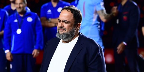 Βαγγέλης Μαρινάκης: «Έχουμε εμπιστοσύνη στον Μεντιλίμπαρ, θέλουμε να κερδίσουμε πρωτάθλημα και Europa League» [βίντεο]