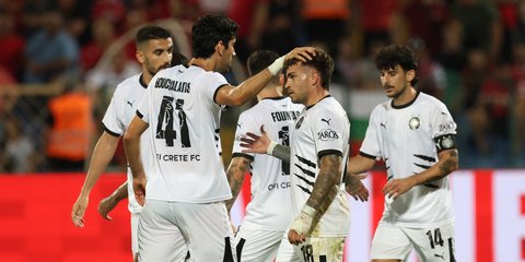 Οι παίκτες του ΟΦΗ την ώρα που πανηγυρίζουν το γκολ του Νους 