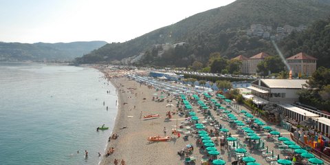 Η παραλία του δήμου Σποτόρνο στην Ιταλία