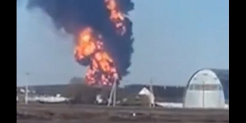 Ρωσία: Πυρκαγιά σε διυλιστήριο εξαιτίας πληγμάτων drones της Ουκρανίας
