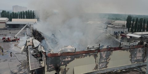 Ουκρανία: Τρεις νεκροί από ρωσικούς βομβαρδισμούς -Διασώστες ψάχνουν στα συντρίμμια