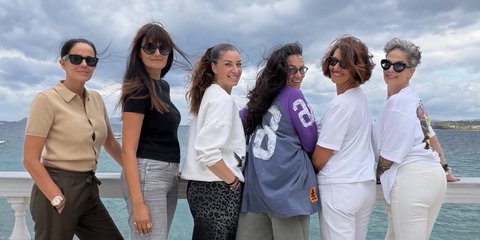 Εύη Αδάμ, Κάλλι Τσιλίδου, Άντζελα Ευρυπίδη, Μάνια Ντέλου, Νόνη Δούνια, Ρέα Τουτουντζή/ @maniadelou