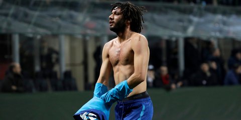 Μοχάμεντ Ελνένι: Ο «Ρόμπιν» του Σαλάχ αναγκαζόταν να κοιμάται με μια μπάλα, αγαπήθηκε στην Άρσεναλ και θα παίξει στον Λεβαδειακό πριν γίνει προπονητής [βίντεο]