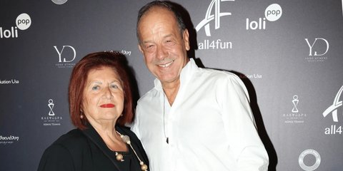 Ο Φωκάς Ευαγγελινός με τη σύντροφό του, Πίτσα Κουτουφά