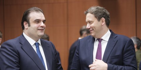 Ο Κυριάκος Πιερρακάκης με τον γερμανό ΥΠΟΙΚ