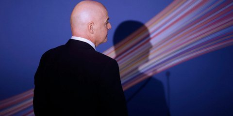 O Ινφαντίνο σε δύσκολη θέση