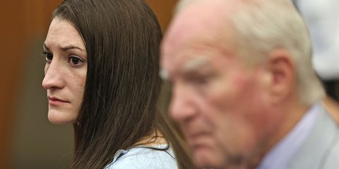 Δίκη-θρίλερ για τη Λίντσεϊ Κλάνσι: 35 ώρες χωρίς απόφαση για τη σύγχρονη Μήδεια -Διχασμένοι οι ένορκοι, όλα «κρέμονται από μια κλωστή»