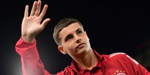 Ο Χρήστος Μουακίτης χαιρετά τους φίλους του Ολυμπιακού