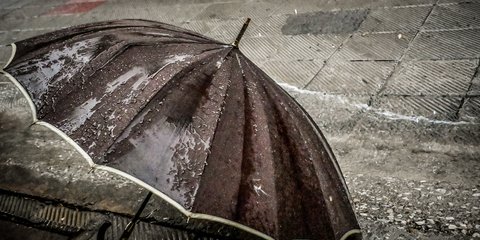 Ομπρέλα και βροχή