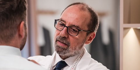 Στα 42 του παράτησε το βουλκανιζατέρ στα Μέγαρα και έφυγε για Περού όπου άνοιξε τι δικό του ατελιέ ρούχων -Η απίστευτη διαδρομή του Γιώργου Στρατούρη