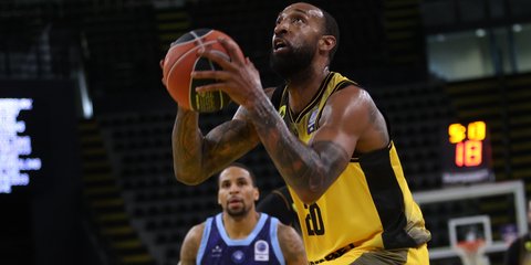 ΑΕΚ - Μύκονος 84-79: Αγχώθηκε αλλά επέστρεψε στις νίκες με «μαέστρο» Ερτέλ στο ντεμπούτο του Ντέρικ Γουίλιαμς [βίντεο]