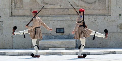 Λίφτινγκ στον Άγνωστο Στρατιώτη -Θα μπει μάρμαρο Αλιβερίου όπου υπάρχει άσφαλτος, πώς θα γίνει