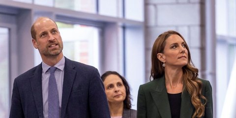 Η Κέιτ Μίντλετον βρήκε την ιδανική εναλλακτική στο κλασικό κοστούμι για κομψές εμφανίσεις στο γραφείο