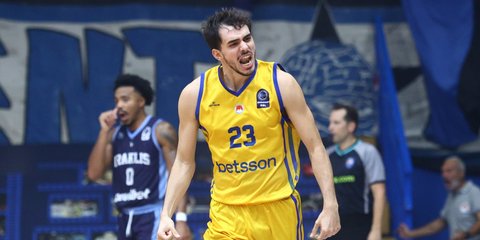 Περιστέρι-Ηρακλής 91-89: Απίθανη ανατροπή από το -17 με τρίποντη «βόμβα» Παπαδάκη [βίντεο]
