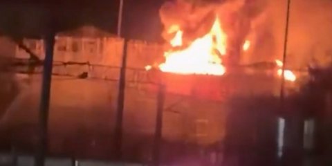 Ρωσία: Πυρκαγιά σε πετρελαϊκό τερματικό σταθμό της Αγίας Πετρούπολης μετά από ουκρανική επίθεση