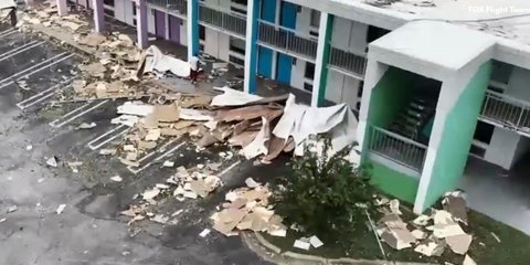 Τέσσερις νεκροί, εκατοντάδες χιλιάδες πολίτες χωρίς ρεύμα στις νότιες ΗΠΑ από την τροπική καταιγίδα Ησαΐας