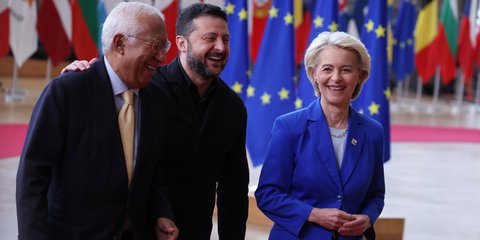 Η Ευρώπη συσπειρώνεται γύρω από τον Ζελένσκι -Τα χαμόγελα δεν κρύβουν όμως τα σύννεφα που φέρνει η ρήξη με τον Τραμπ