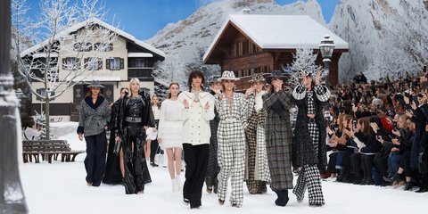 Το μεγαλειώδες αντίο της Chanel στον Karl Lagerfeld -Η τελευταία του συλλογή