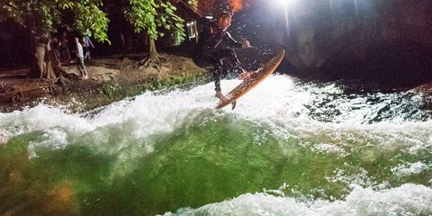 Ενας σέρφερ στο Μόναχο