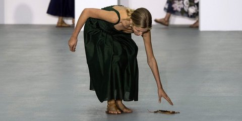 Το ξυπόλητο μοντέλο