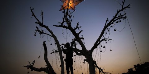 Ενα αγόρι... μετράει τ' άστρα 