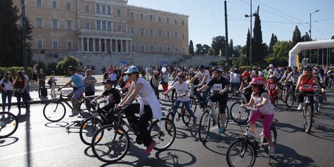 Ποδηλάτες στη Βουλή 