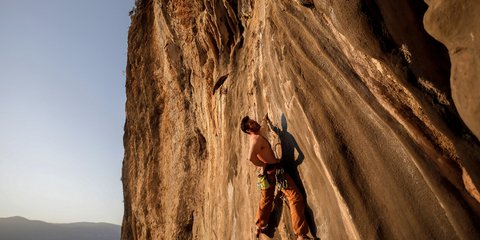 Το δέος της αναρρίχησης, στην κοιλάδα των Τεμπών -Φωτογραφία: Intimenews/ΤΟΣΙΔΗΣ ΔΗΜΗΤΡΗΣ