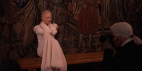 Αυτό είναι το νέο ερμαφρόδιτο πρόσωπο της τελευταίας κολεξιόν της Chanel [εικόνες]