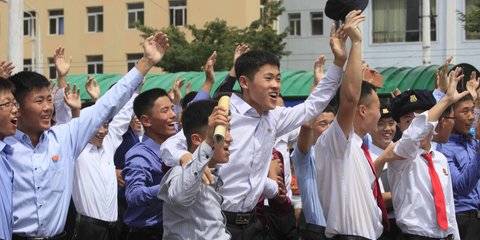 Οταν πανηγυρίζουν οι Βορειοκορεάτες, ο πλανήτης ανησυχεί