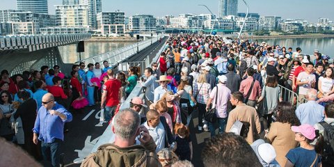 Γέφυρα πεζών... επανάσταση στην Αυστραλία -Γλιτώνουν 7,5 χλμ. πεζοπορία