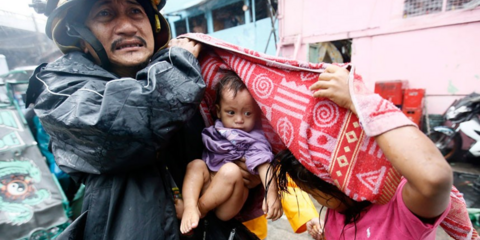 Οι Φιλιππίνες στο έλεος του τυφώνα Ραμασούν: Τουλάχιστον 400.000 άτομα εγκατέλειψαν τα σπίτια τους